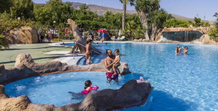 Piscina camping don canctus